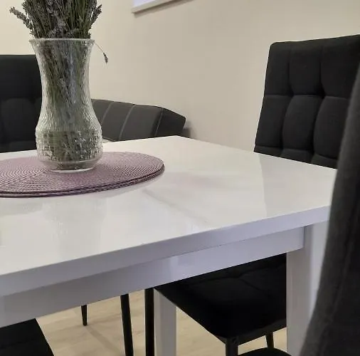 Apartamento Ellamar Center 2