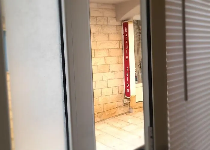Apartamento Ellamar Center 2 *